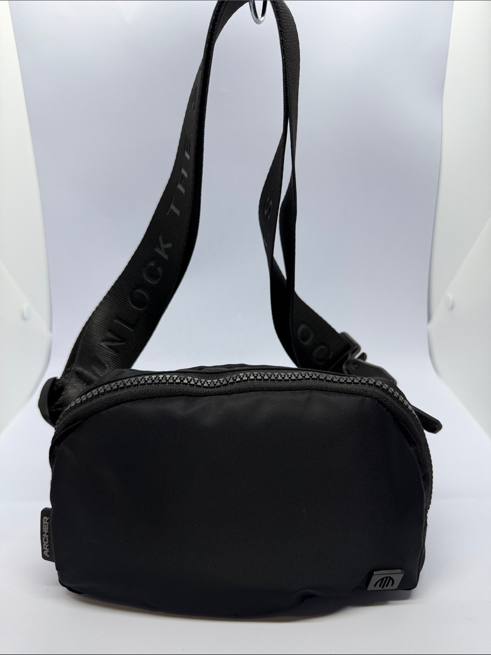 Arche Black Men's Crossbody Belt Bag